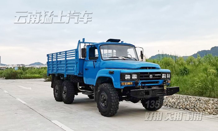 東風六驅卡車,六驅尖頭卡車,越野卡車,EQ2082,二噸半柴油越野車,東風軍車