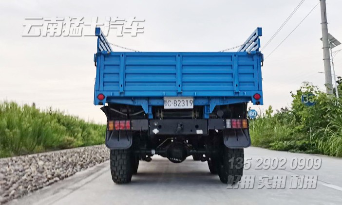 東風六驅卡車,六驅尖頭卡車,越野卡車,EQ2082,二噸半柴油越野車,東風軍車