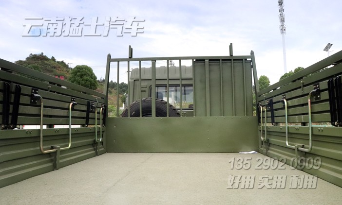 四驅東風天錦,3.5噸載貨車,天錦運兵車,4*4卡車出口,東風天錦配置