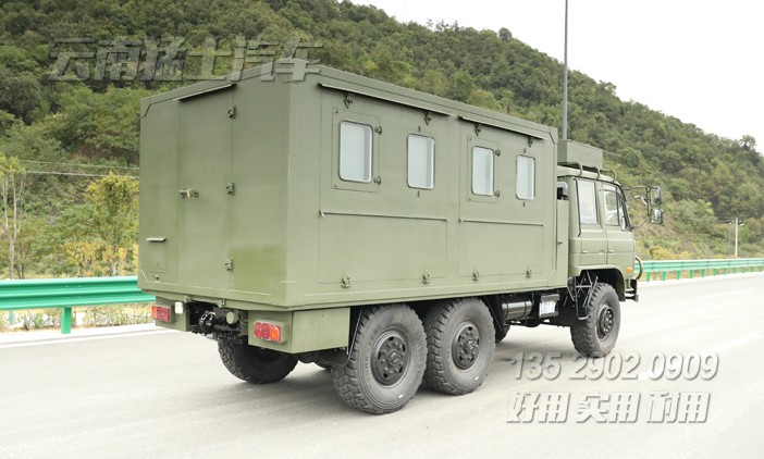 東風六驅越野車,雙排越野卡車,東風炊事車,東風救援工具車,東風衛(wèi)星通訊車,房車改裝廠家,東風方艙指揮車,EQ2102雙排