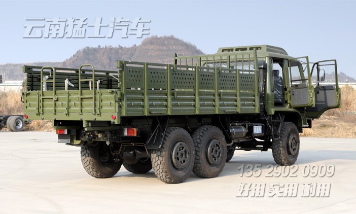 6*6運兵車,EQ2102N,雙排越野卡車,東風153雙排,六驅卡車配置,東風運兵車