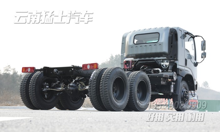 新款卡車(chē)底盤(pán),六驅(qū)卡車(chē),越野車(chē)底盤(pán),專用車(chē)改裝,6*6出口型卡車(chē),平頭2082,后八輪越野車(chē)