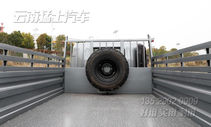 出口卡車,2023新款貨車,東風(fēng)平頭越野車,山貓?jiān)揭败囆?東風(fēng)山貓,越野專用車