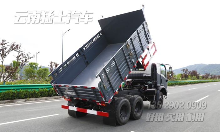 5噸自卸貨車(chē),6*6越野自卸汽車(chē),東風(fēng)山貓,自卸卡車(chē)出口,六驅(qū)輕型卡車(chē),新款自卸