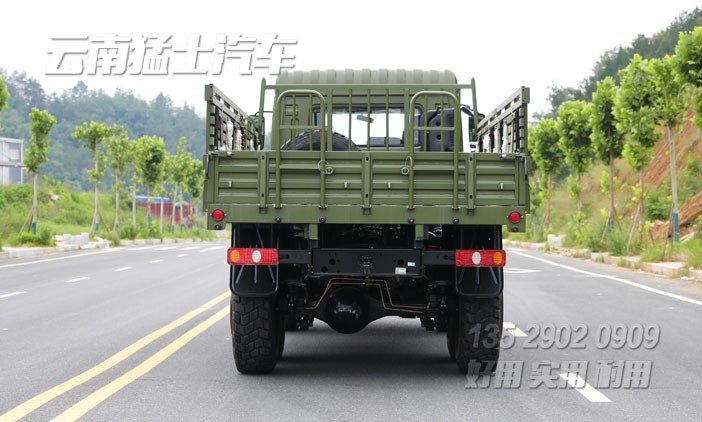 六驅平頭卡車,高性價比卡車,4米8貨箱卡車,越野型貨車,東風卡車銷售