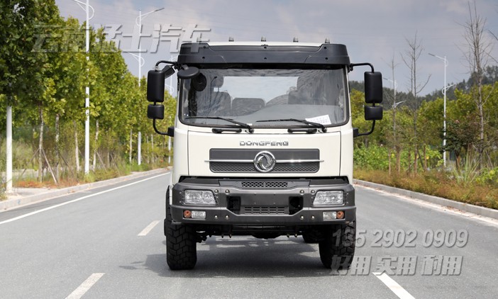 兩軸卡車底盤,出口專用底盤,專用車底盤,越野型卡車底盤,康明斯210馬力底盤,東風4x4底盤