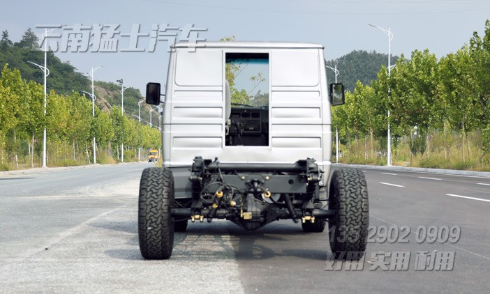 NJ2045,依維柯四驅底盤,房車專用底盤,加長寬房車底盤,依維柯房車改裝,旅居車廠家定制,越野型房車