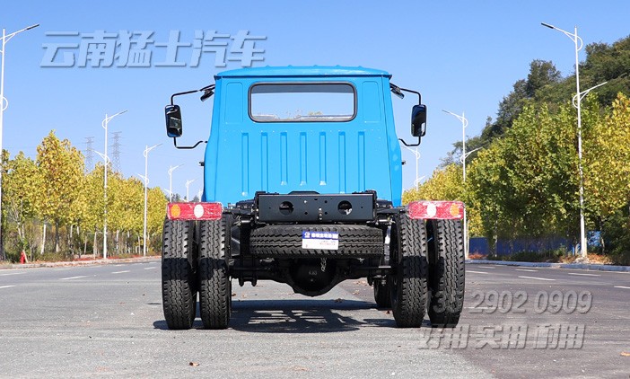 東風(fēng)長(zhǎng)頭4x2,專用車底盤(pán),專用車廠家,尖頭輕型卡車,110馬力底盤(pán),底盤(pán)定制生產(chǎn)
