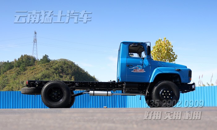 東風(fēng)長(zhǎng)頭4x2,專用車底盤(pán),專用車廠家,尖頭輕型卡車,110馬力底盤(pán),底盤(pán)定制生產(chǎn)