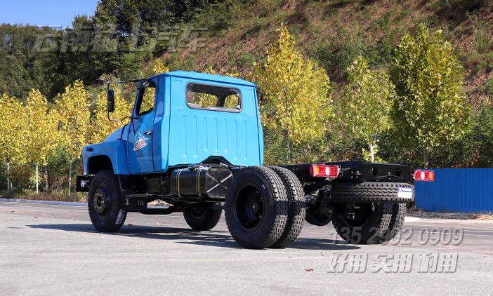 東風(fēng)長(zhǎng)頭4x2,專用車底盤(pán),專用車廠家,尖頭輕型卡車,110馬力底盤(pán),底盤(pán)定制生產(chǎn)