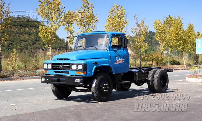 東風(fēng)長(zhǎng)頭4x2,專用車底盤(pán),專用車廠家,尖頭輕型卡車,110馬力底盤(pán),底盤(pán)定制生產(chǎn)