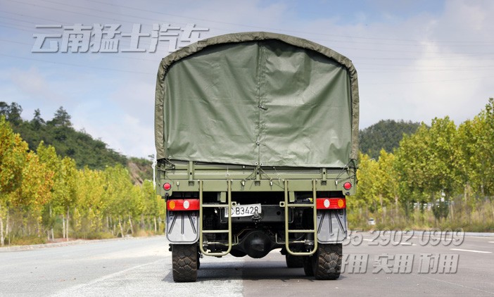 山貓越野車,六驅(qū)卡車,12座運兵車,載貨運輸車,平頭2082,6*6越野運輸車,出口多用途車