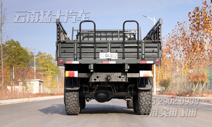 EQ2102G,東風全驅卡車,特種專用車,越野三橋卡車,黑色載貨汽車,全驅特種車