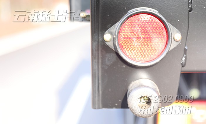 EQ2102G,東風全驅卡車,特種專用車,越野三橋卡車,黑色載貨汽車,全驅特種車