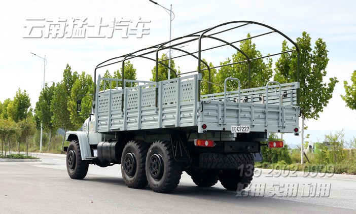 EQ245,東風民用越野車,4.8米貨箱卡車,六驅尖頭越野